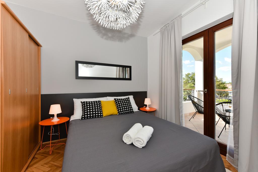 Mediterraneo Garden Apartments Petrcane Exterior foto